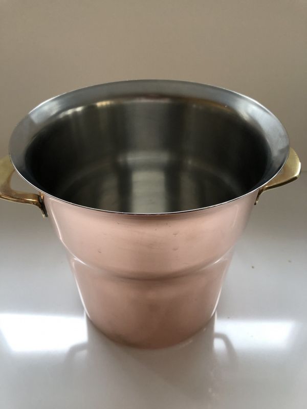 Champagnekjøler i kobber og stål