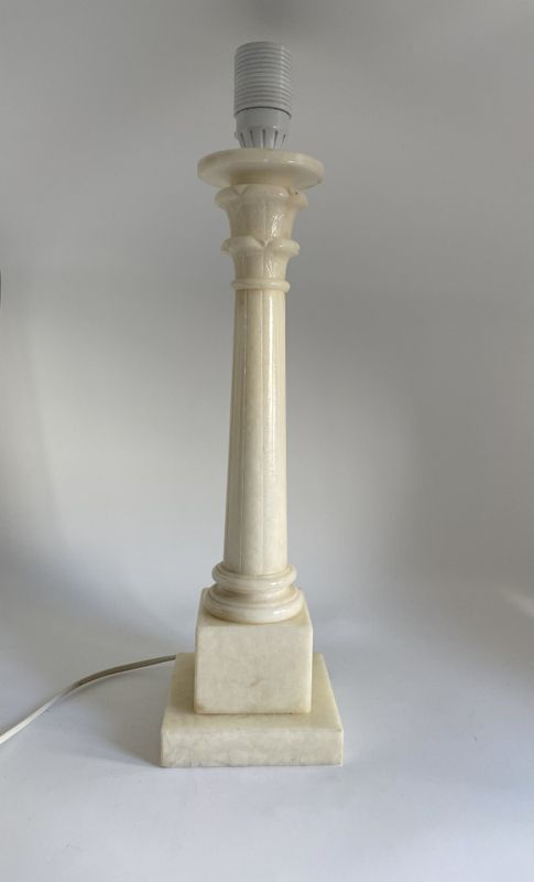 Bordlampe i alabast Italia 
