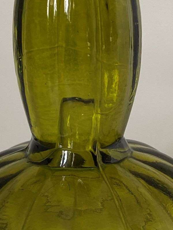 Vintage lysestake i grønt glass 