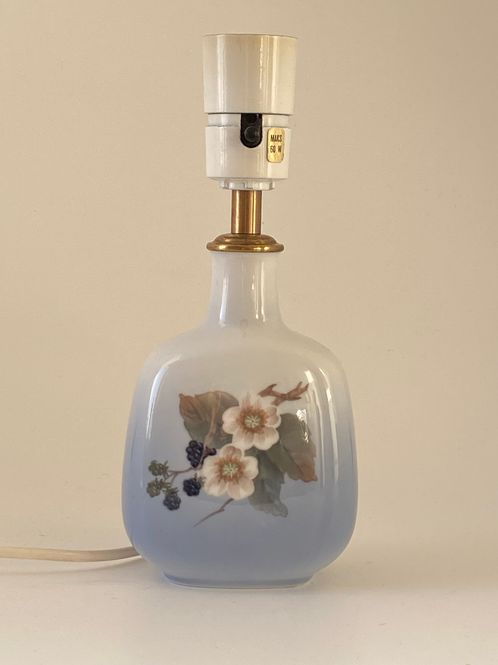 Hovedbilde Bordlampe Royal Copenhagen Bjørnebær 