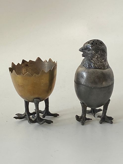 Hovedbilde Artig vintage sett påskekylling og eggbeger 