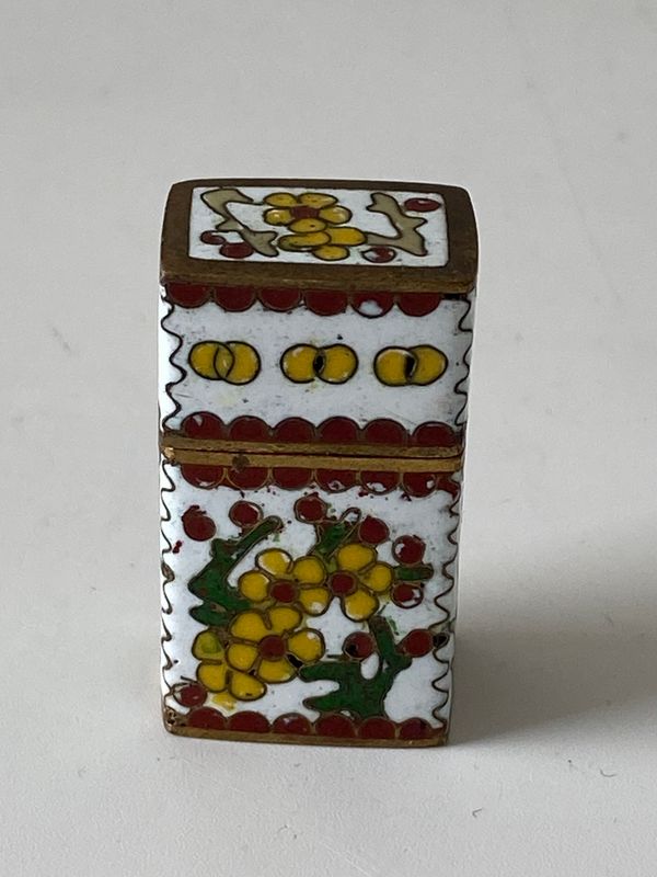 Miniatyr  cloisonné beholdere   